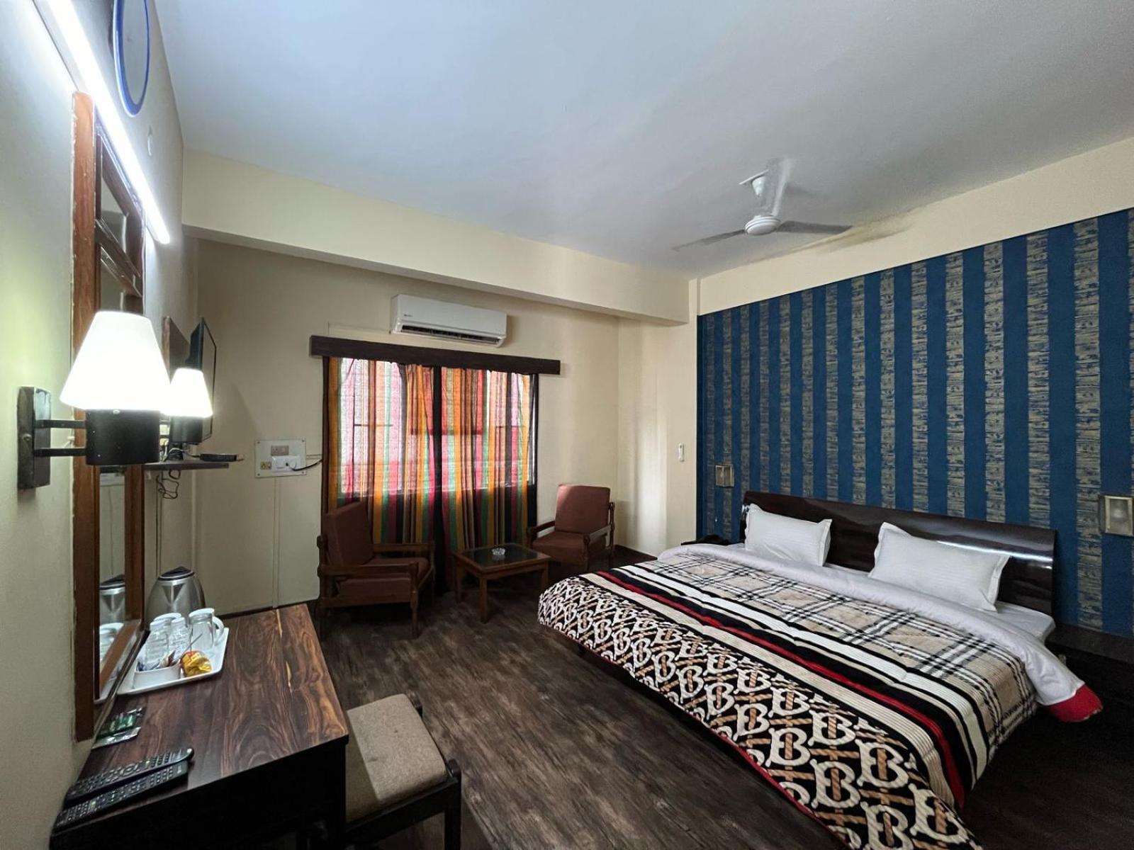 Gautam Hotel Varanasi Luaran gambar