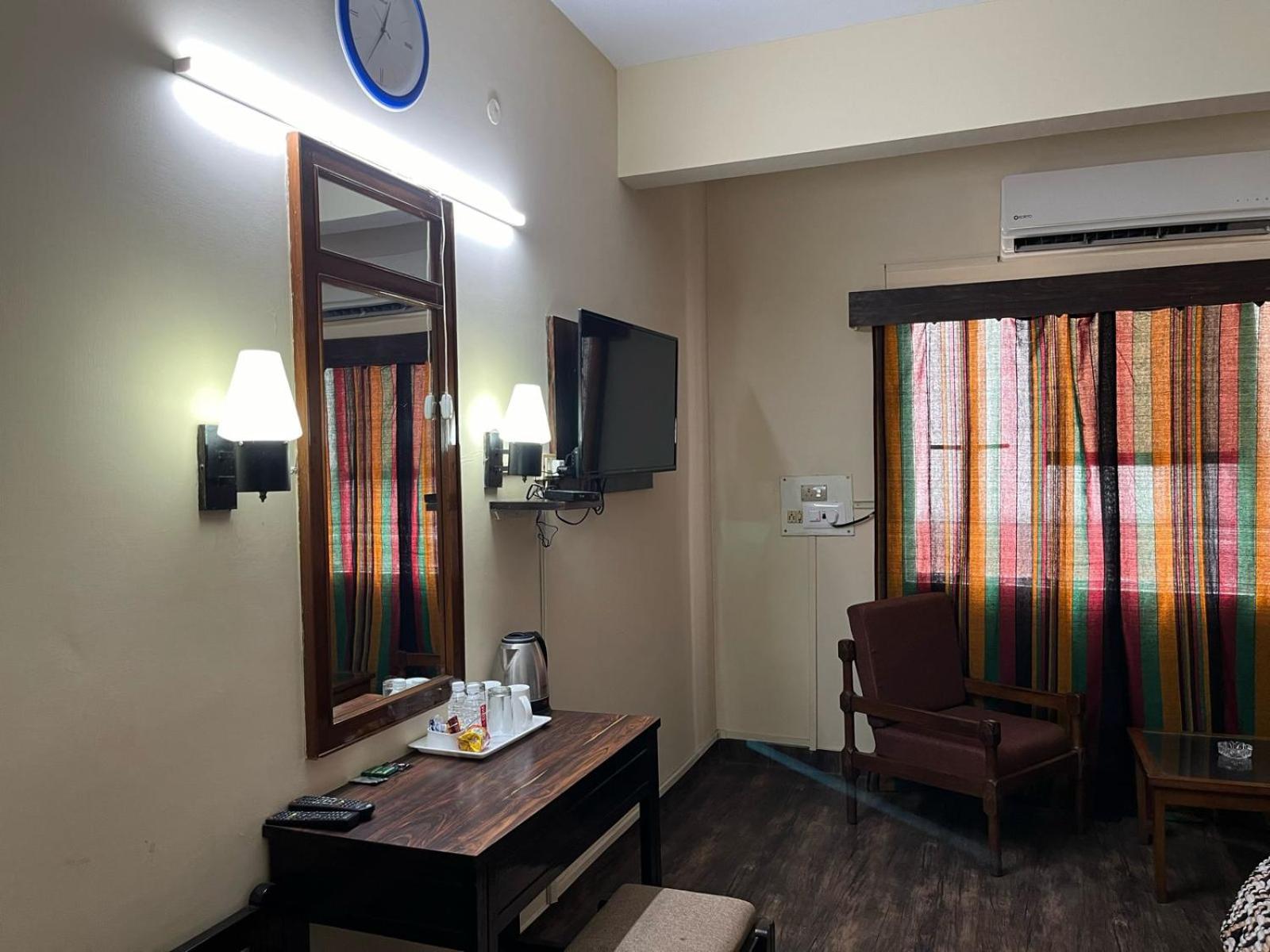 Gautam Hotel Varanasi Luaran gambar