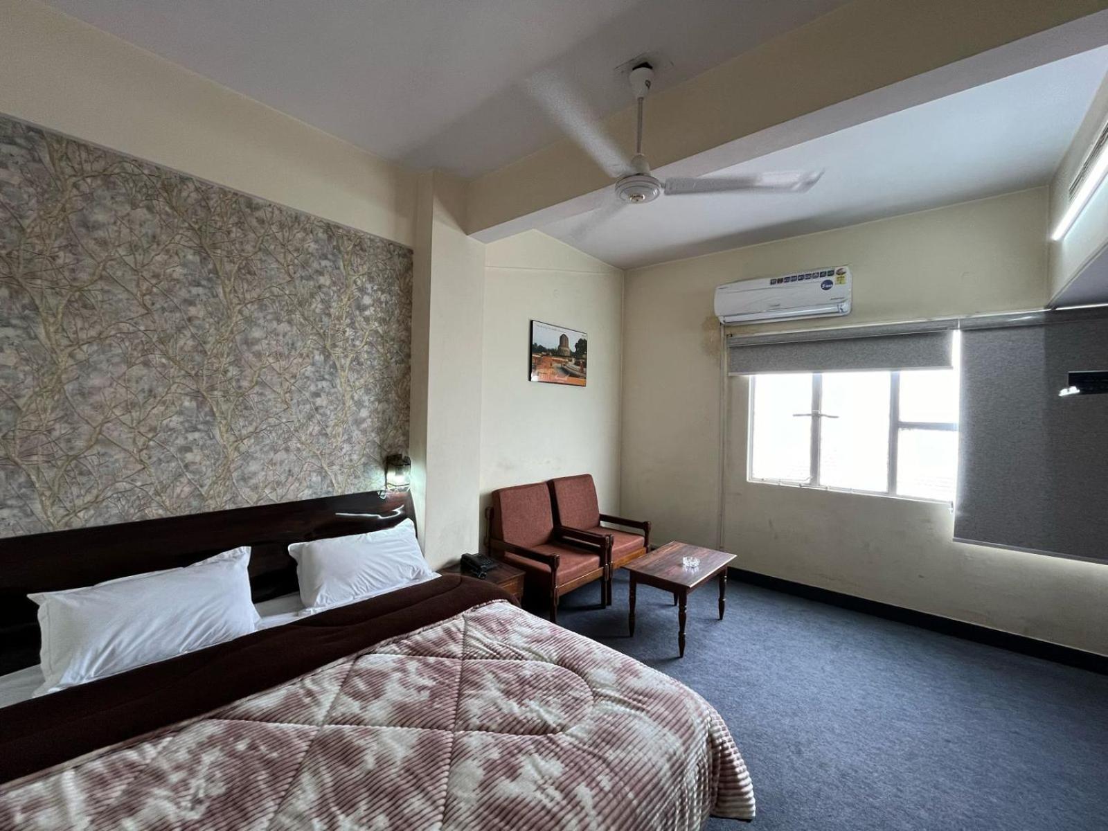 Gautam Hotel Varanasi Luaran gambar