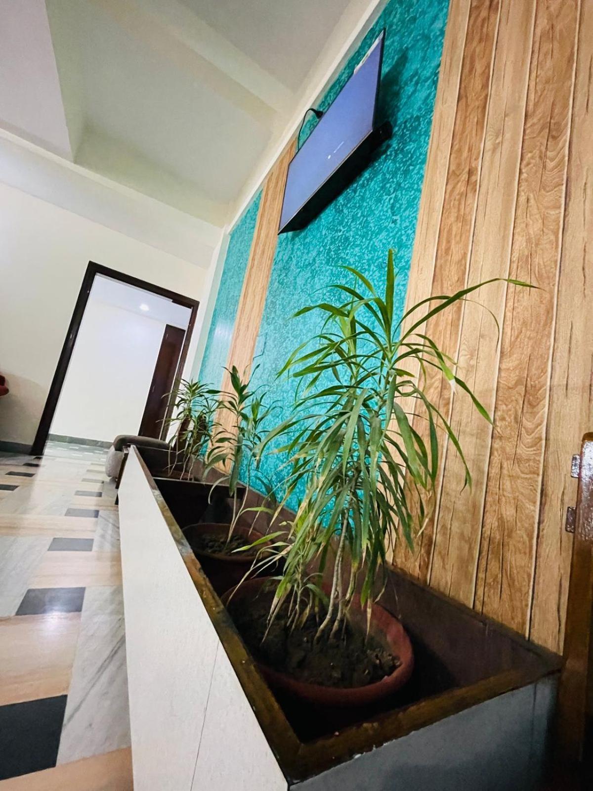 Gautam Hotel Varanasi Luaran gambar